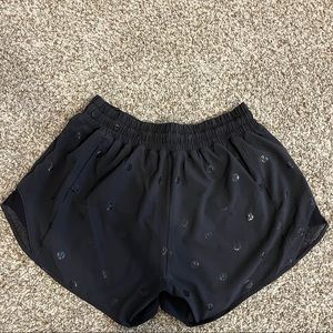 limited addition lululemon 4” hotty hot shorts size 6